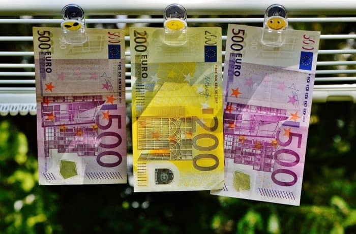 Consiliul Europei: România avansează în lupta împotriva spălării banilor, dar rămâne sub supraveghere