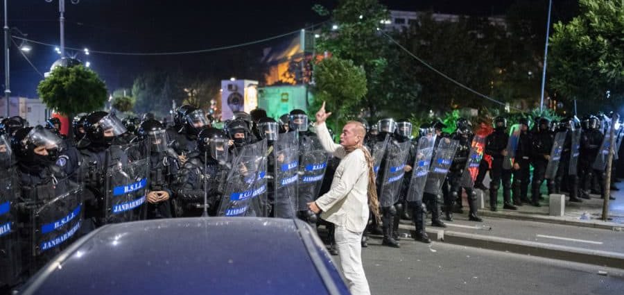 Catalin Paraschiv, mitingul 10 august 2018, mitingul diasporei, jandarmi