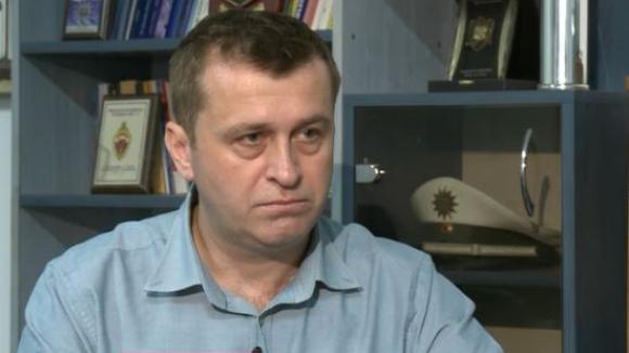 Tribunalul Capitalei obligă MAI şi Poliţia Română să îi plătească daune morale poliţistului Radu Gavriş pentru că l-au sancţionat abuziv