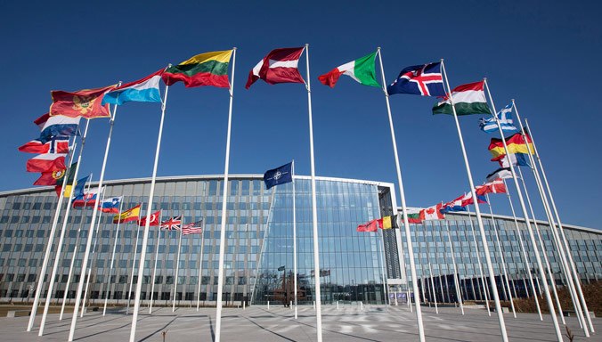 O stagiară de la sediul NATO, arestată sub suspiciunea de spionaj / Suspecta e o canadiancă de origine chineză