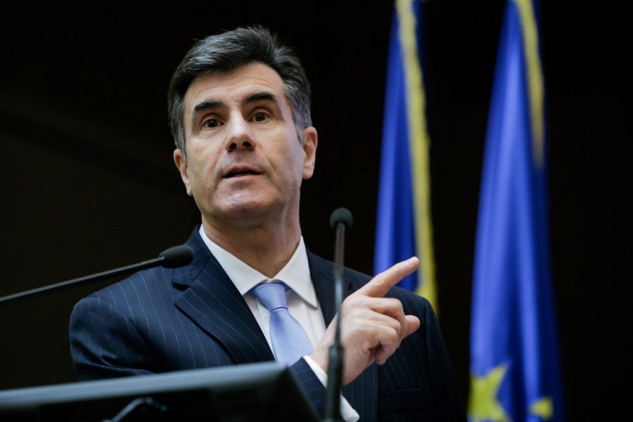 Cele două fețe ale unui corp politic (Op-ed de Lucian Croitoru)