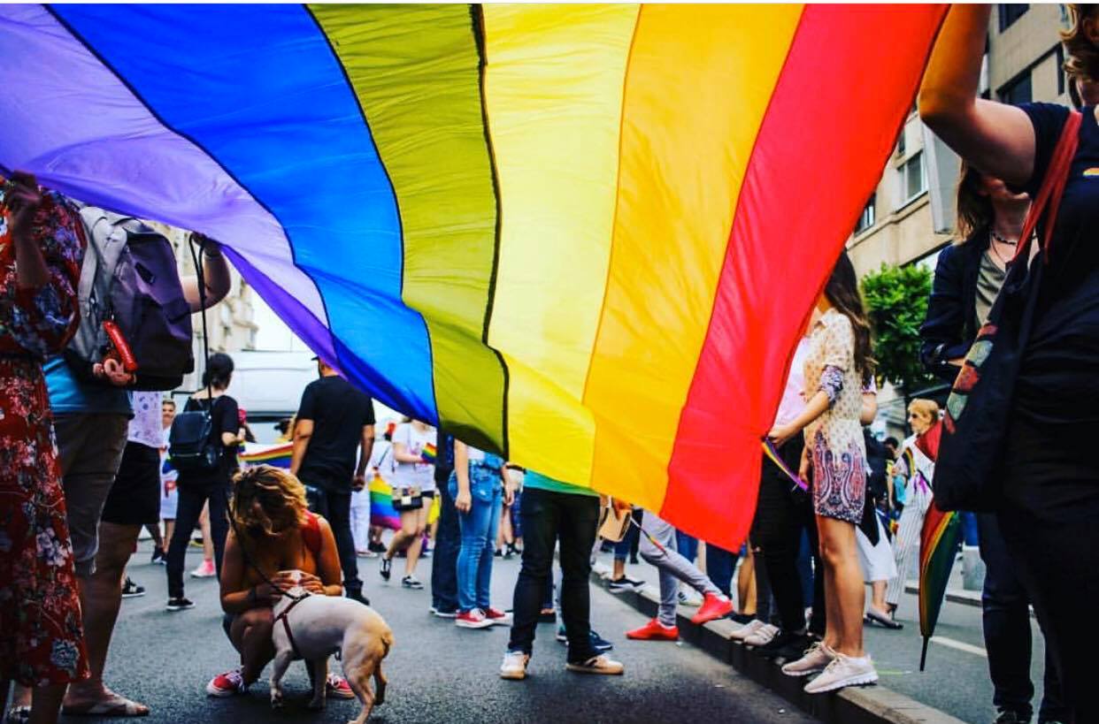Iubire pentru toți: Mesajul comun al liderilor religioși din Bihor înainte de Oradea Pride / Gest de susținere și din partea primarilor din Budapesta și Paris / Marșul va fi organizat sâmbătă, deși nu a fost aprobat de către Primăria Oradea