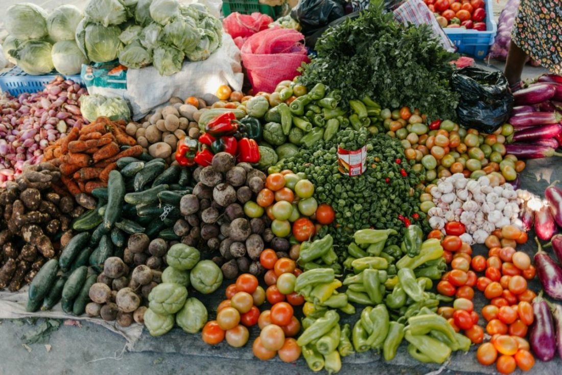 ANPC: nereguli la 121 de tone de legume într-o singură platformă en-gros din București-Ilfov / Probleme legate de clasificare, prezentare și comercializare