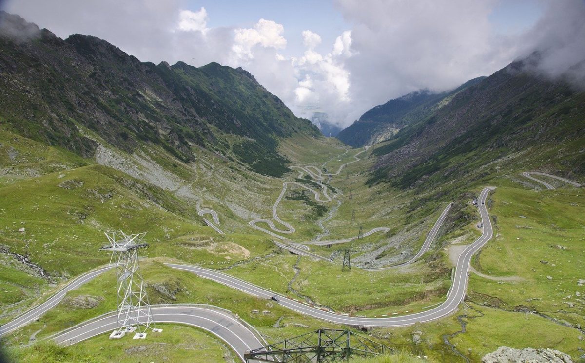 Restricții de trafic pe Transfăgărășan și DN1 în perioada Turului Ciclist al Sibiului. Șoferii sunt sfătuiți să folosească rute alternative