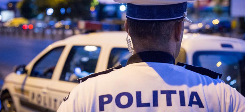 politia capitalei, politisti, masina politie