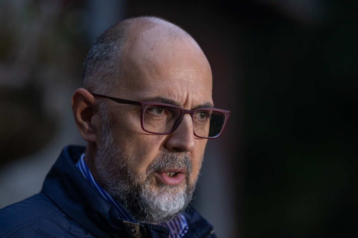 Kelemen Hunor: ”Felicitări, George Simion! S-a încheiat o epocă și nu știm ce ne-așteaptă” / Parlamentarii UDMR au părăsit sala la votul pentru învestirea Guvernului Veștea