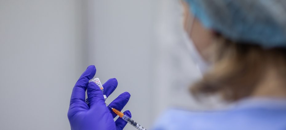 centru vaccinare copii, vaccin, coronavirus, seringa