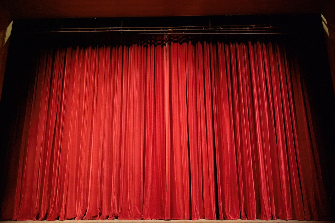 Medicii din Cluj prescriu cultură pe rețetă / Pacienții sunt trimiși la teatru și muzeu, gratuit, pentru reducerea anxietății