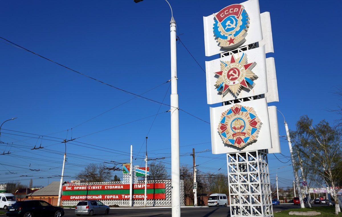 Schimbare de strategie la Chișinău pentru rezolvarea problemei Transnistria: Guvernul a renunțat de facto la vechiul format de discuții 5+2 și negociază doar în format 1+1 / Reintegrarea regiunii separatiste începe cu economia / Guvernul așteaptă soluții ”creative” din partea UE pentru ca Republica Moldova să poată adera