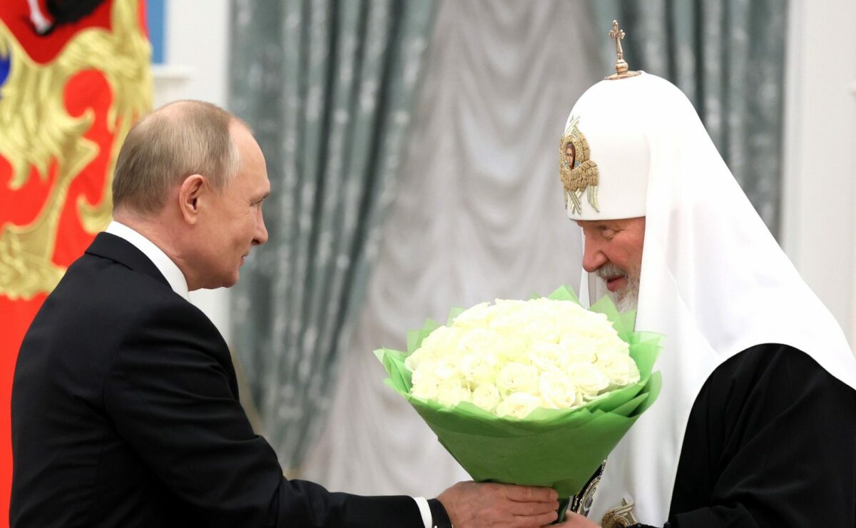 Bulgaria a preluat ștafeta de la Ungaria se opune sancţiunilor UE împotriva Rusiei. Bulgarii îl protejează pe patriarhul KGB Kirill și compania Lukoil