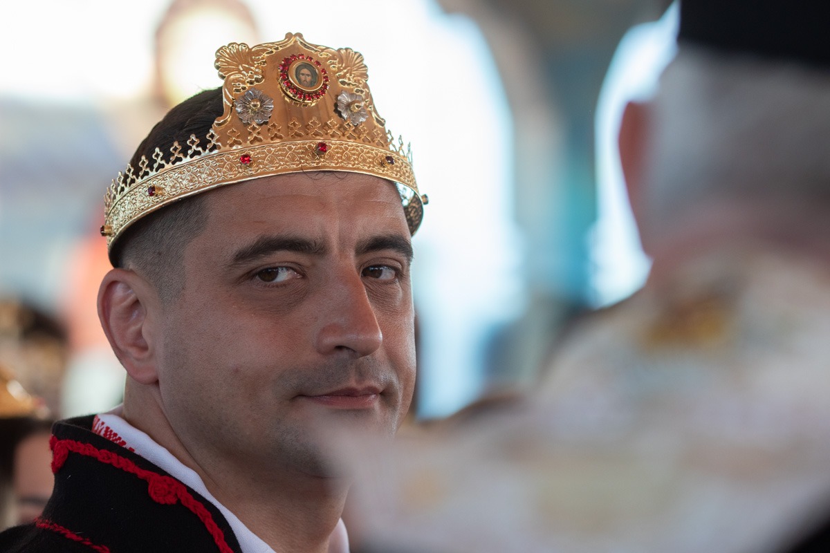 BREAKING Simion și AUR anunță că nu votează guvernul Veștea, după ce premierul desemnat a mers la sediul partidului extremist să ceară susținere / Parlamentarii AUR au părăsit sala / Simion: ”Nu îndemn colegii cum să voteze”