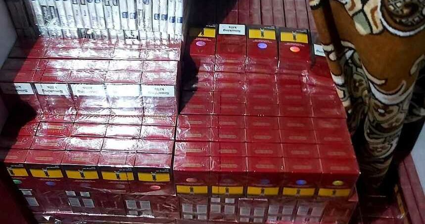 Țigări de peste 2 milioane de euro, ascunse într-un transport de portocale la Giurgiu