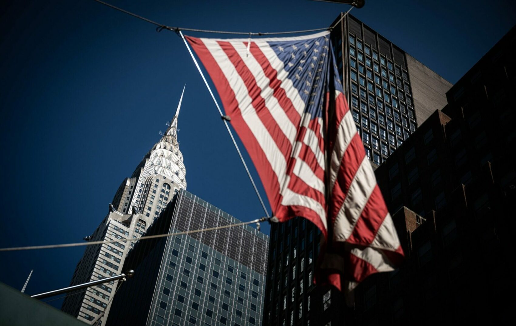 Explozie în fața unei instanțe de imigrație din New York / Un suspect a fost arestat