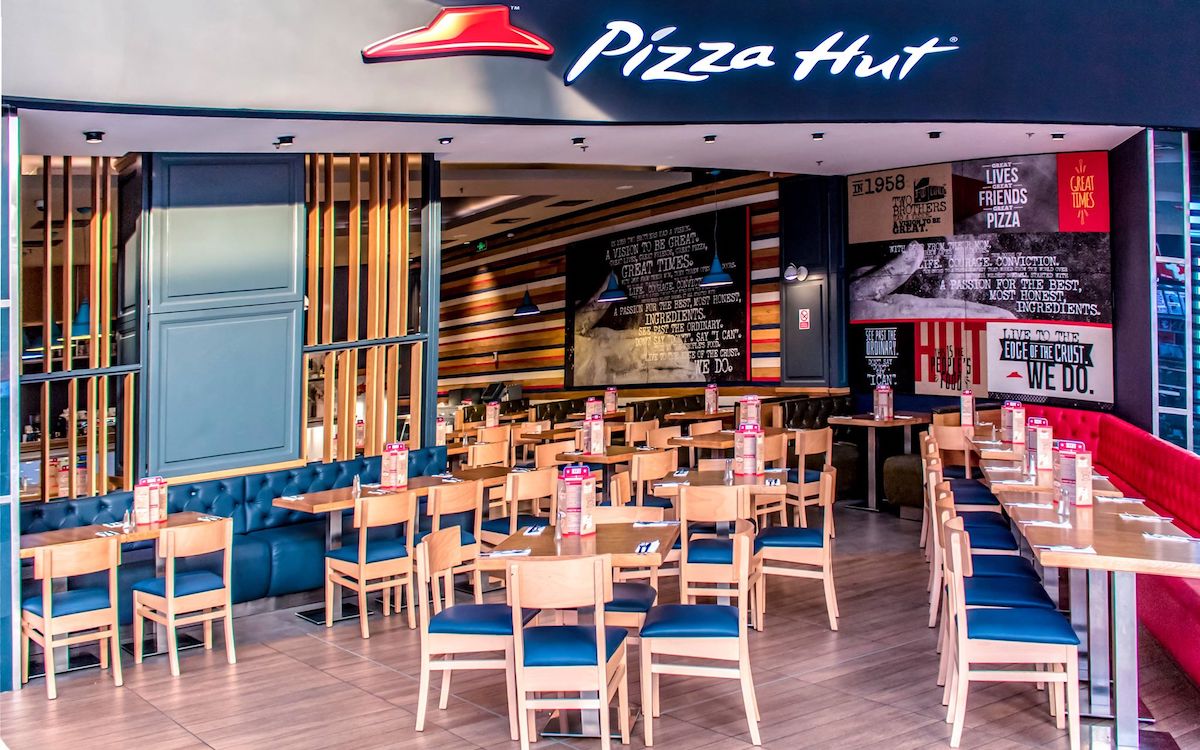 Lanțul de restaurante Pizza Hut din China va fi vândut pentru 2,7 miliarde de dolari / E al doilea cel mai mare lanț de restaurante de tip pizzerie din SUA