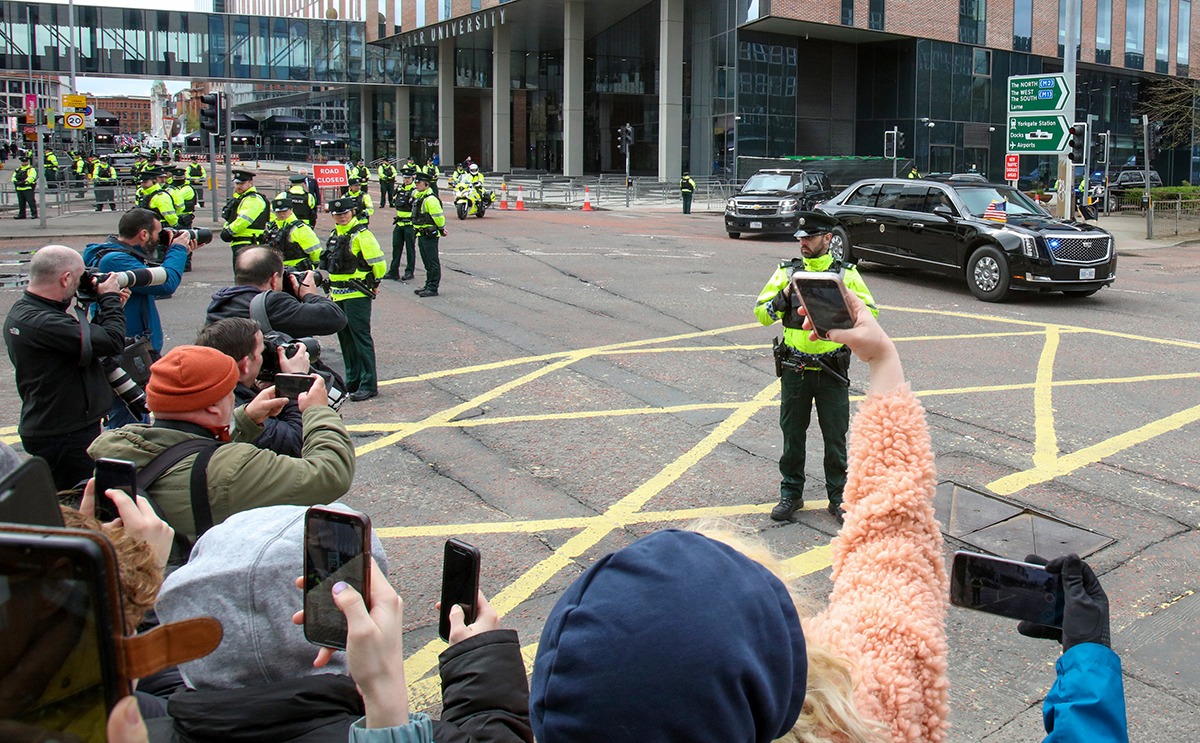 Cetățeni români se află printre cei atacați violent în Irlanda de Nord