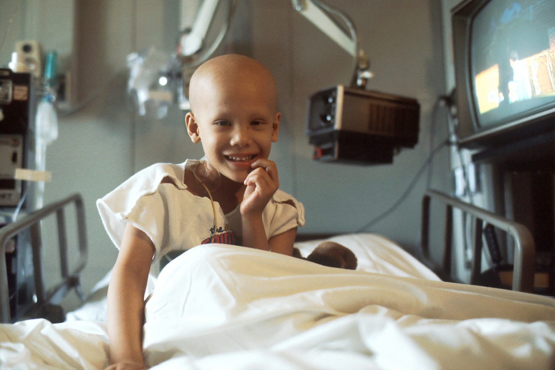 STUDIU: Ratele de supraviețuire după cancer nu au fost niciodată atât de ridicate / La cinci ani după diagnosticare, 70 % dintre pacienți sunt încă în viață, comparativ cu 50 % în anii 1970