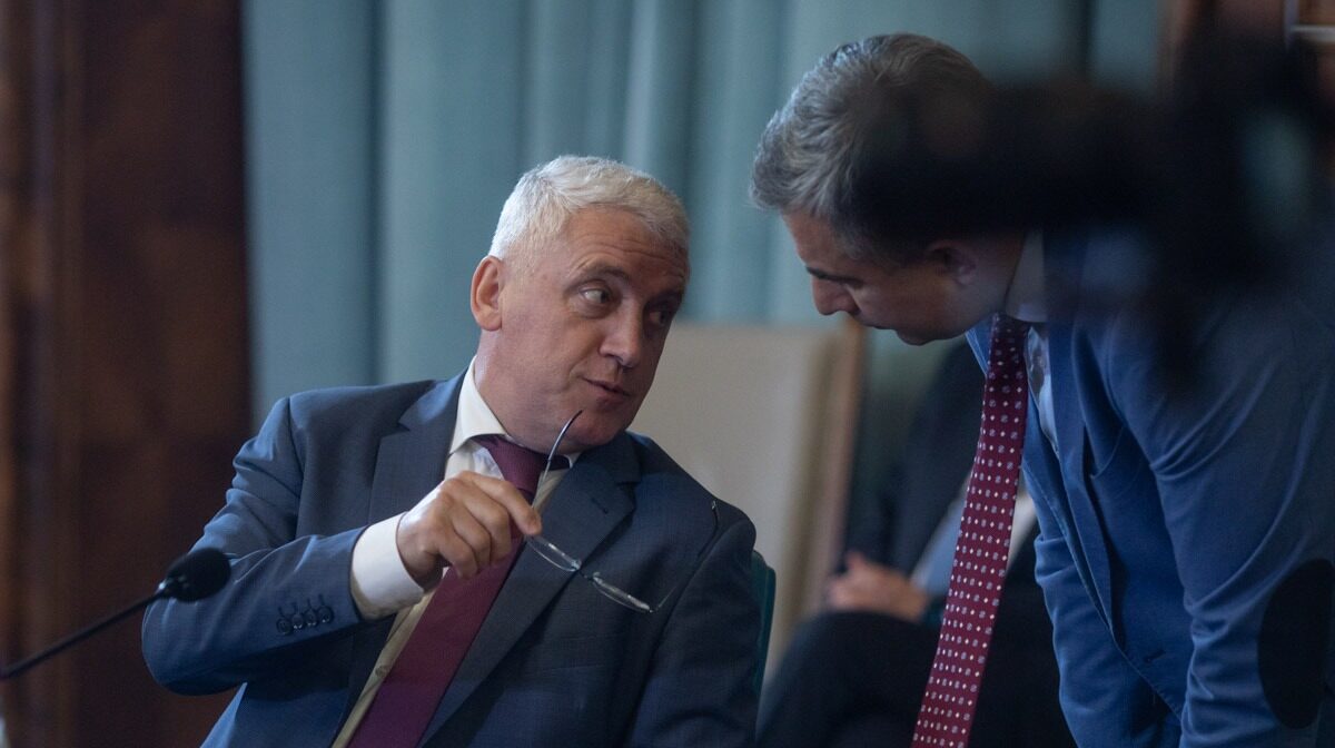 PSD se pregătește să saboteze eventualele alegeri anticipate. Vârf de lance pare a fi președintele Autorității Electorale Permanente, Adrian Țuțuianu