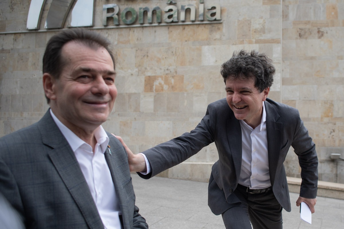 Ludovic Orban invocă demiterea lui Nicușor Dan: ”Să nu te miri dacă te voi considera cea mai mare amenințare la adresa democrației și voi începe să susțin demiterea ta” / Orban e fost susținător puternic și fost consilier prezidențial al președintelui