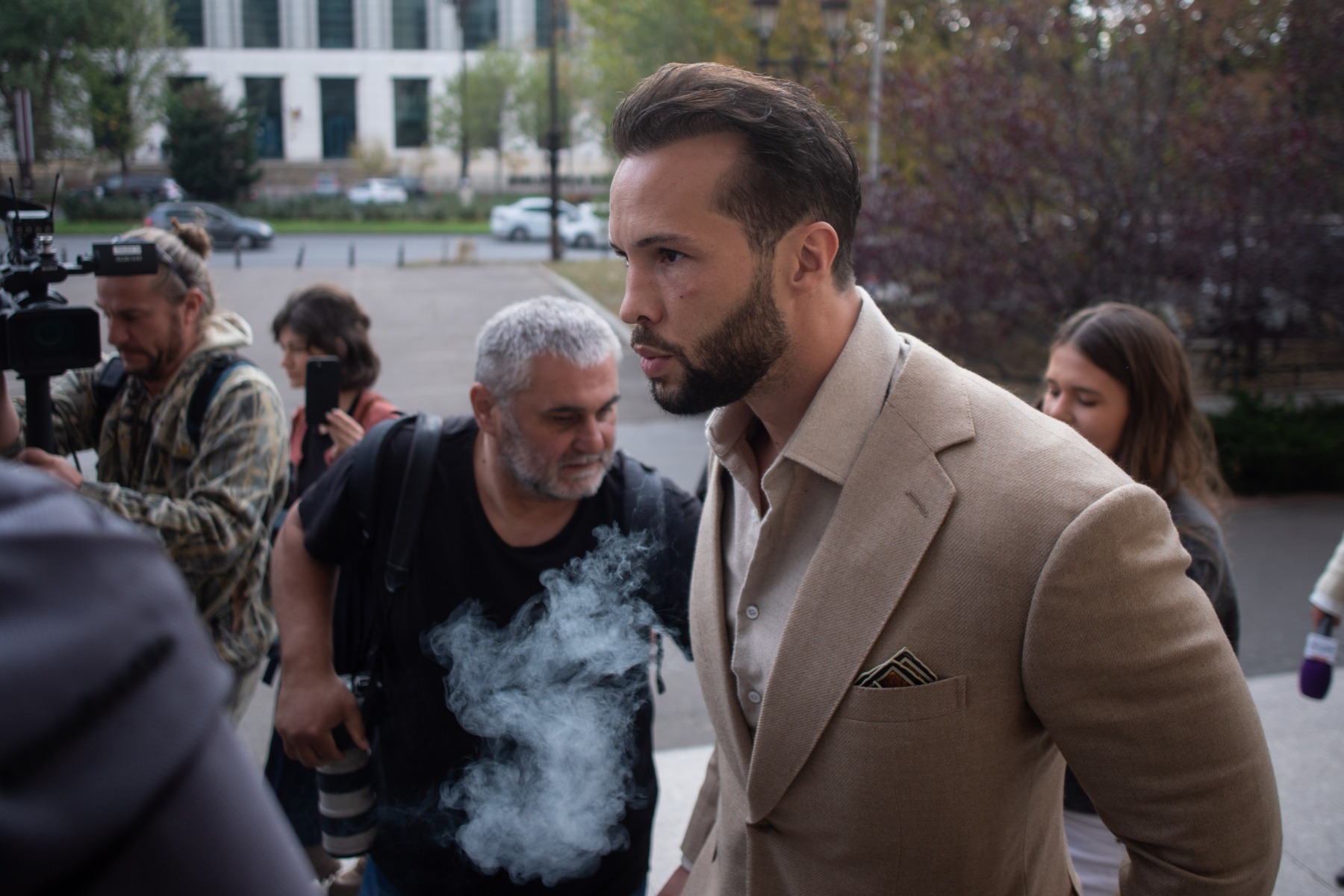 DIICOT: Andrew Tate și Georgiana Naghel, trimiși în judecată pentru violențe și răzbunare cibernetică / O tânără a fost ”pedepsită” pentru refuzul de a filma materiale pornografice
