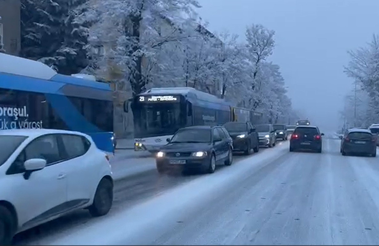 Vremea în București: Polei și maxime de 5 grade până marți dimineața