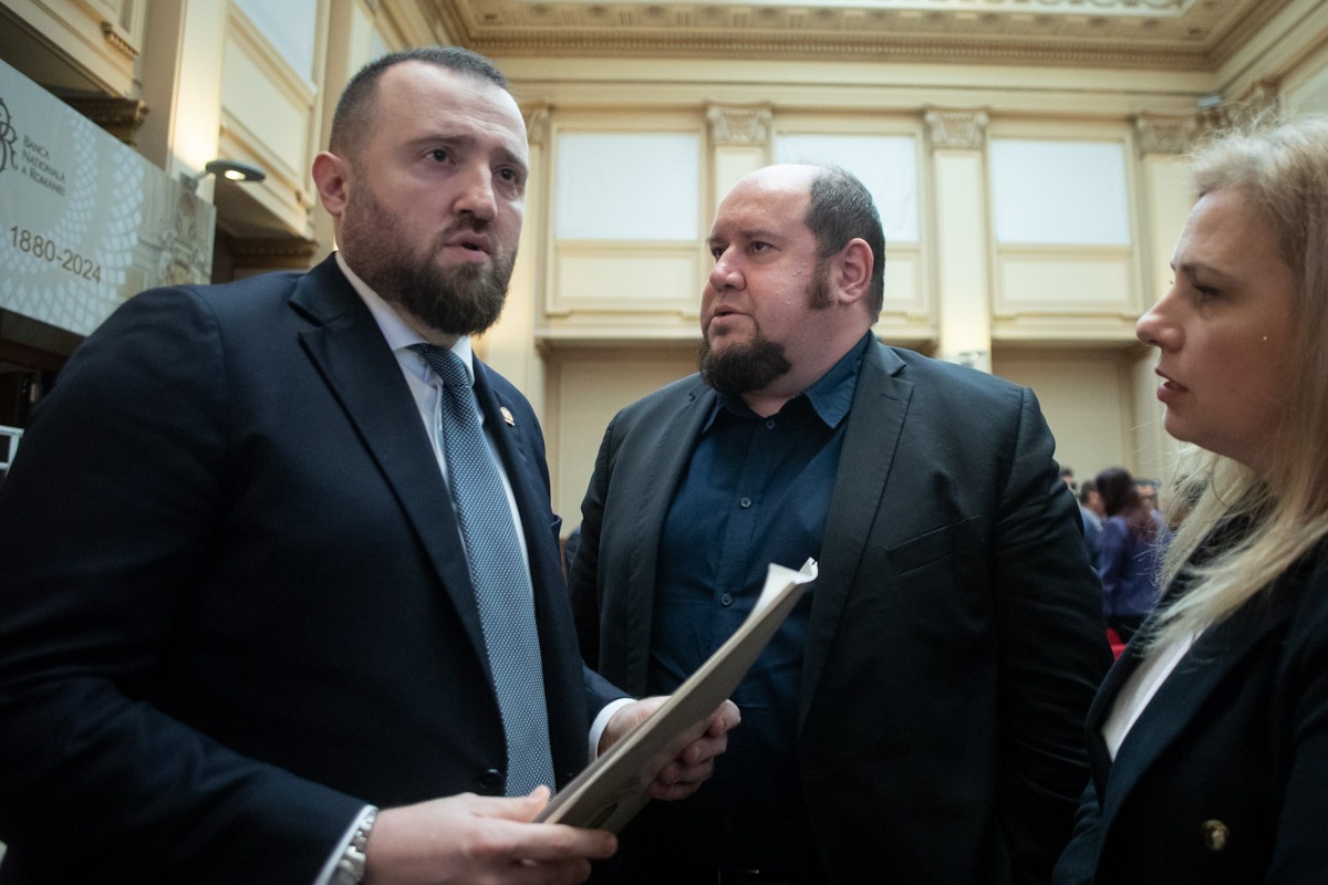 Șeful DNA Marius Voineag se apără la Antena 3 de acuzațiile că a închis dosare: Nu prea cred în coincidențe, înțeleg că reportajul Recorder era făcut cu un an înainte / După reportaj am fost la președinte cu un biblioraft și i-am prezentat faptele