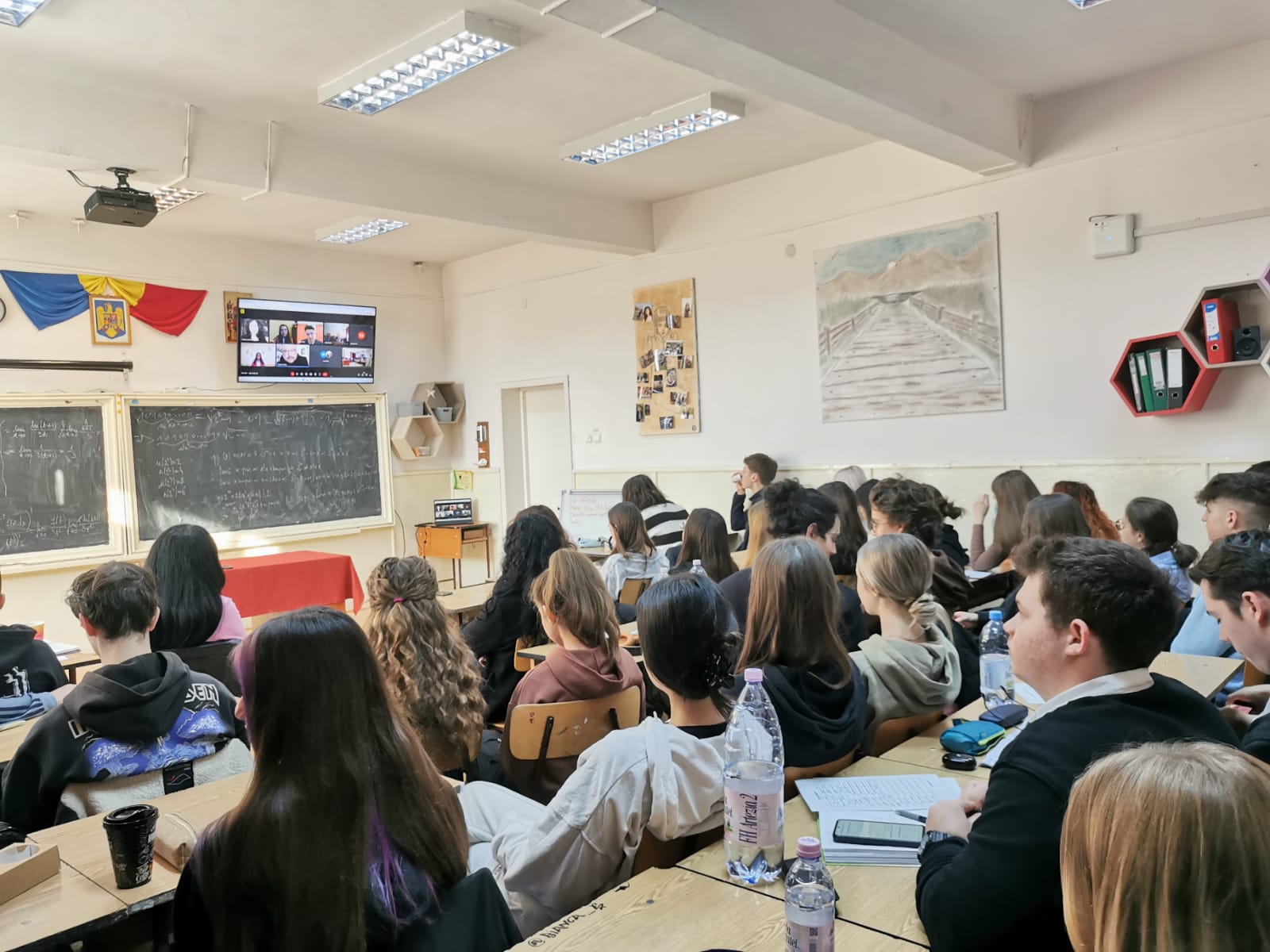Vacanţa de iarnă s-a terminat / Elevii se întorc joi la cursuri / Cum arată calendarul de școală fragmentat de vacanțe și săptămâni libere