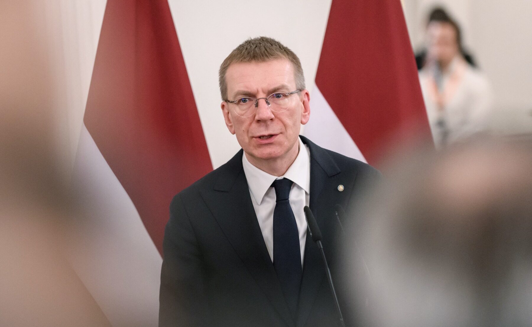 Președintele Letoniei condamnă ”atacul dronei rusești” asupra blocului din Galați / Edgars Rinkēvičs a reacționat public înaintea președintelui României / Nicușor Dan, nicio reacție la 6 ore după incident