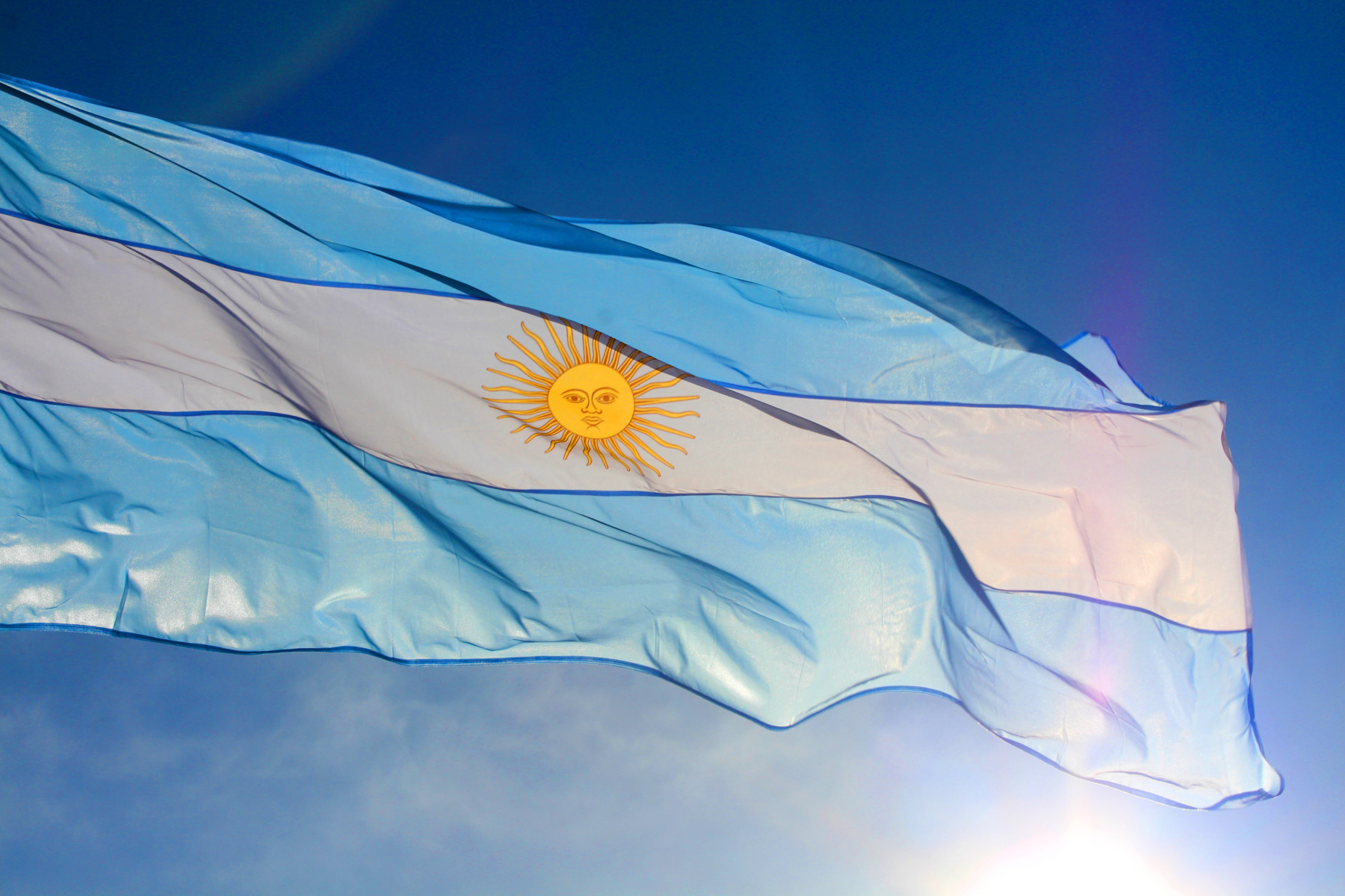 Şeful cabinetului de miniştri din Argentina admite că a minţit ani de zile fiscul, „ca toţi argentinienii” / „Niciodată nu mi-ar fi trecut prin cap să economisesc „oficial””