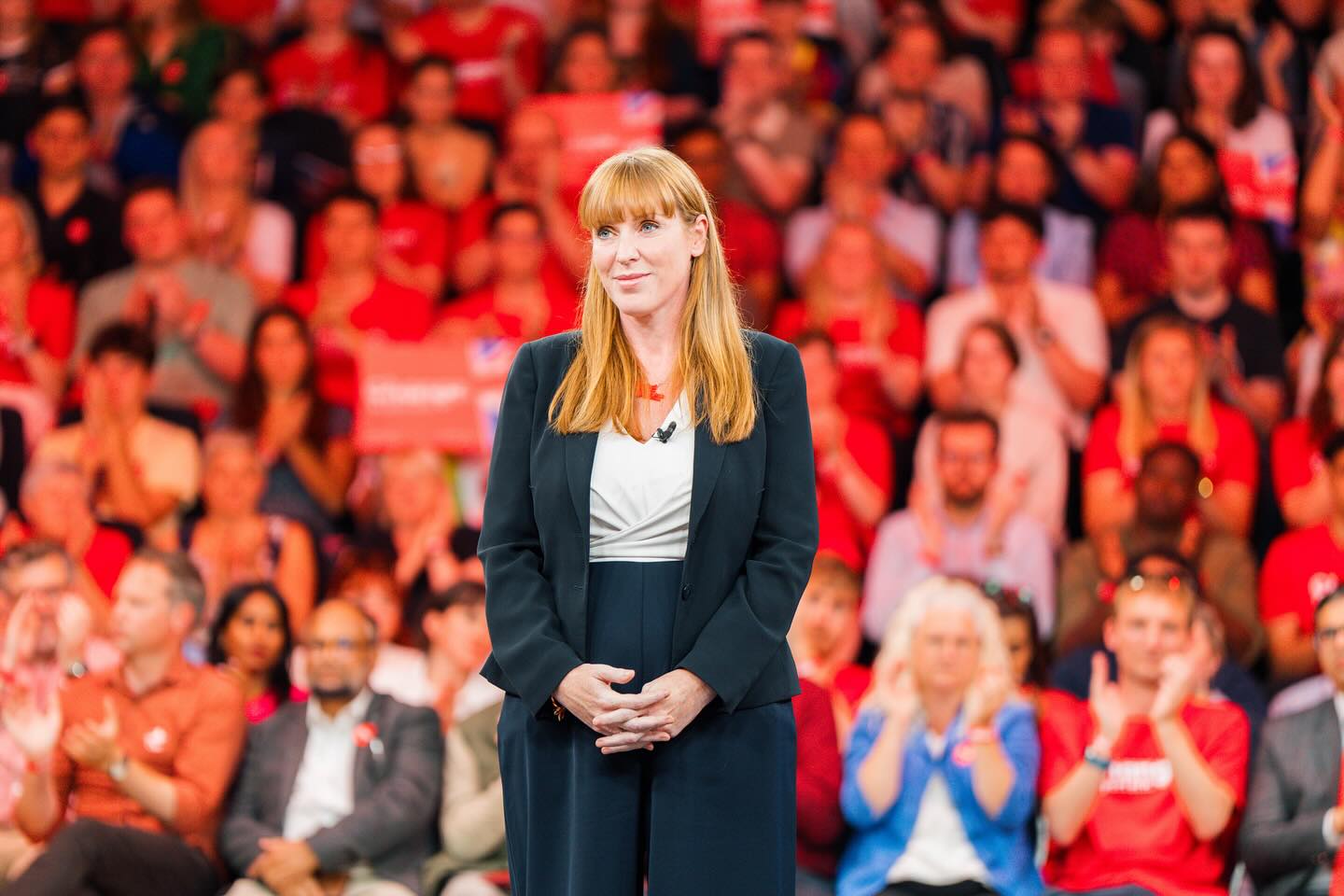 Angela Rayner, potențială candidată la șefia Partidului Laburist din Marea Britanie, exonerată