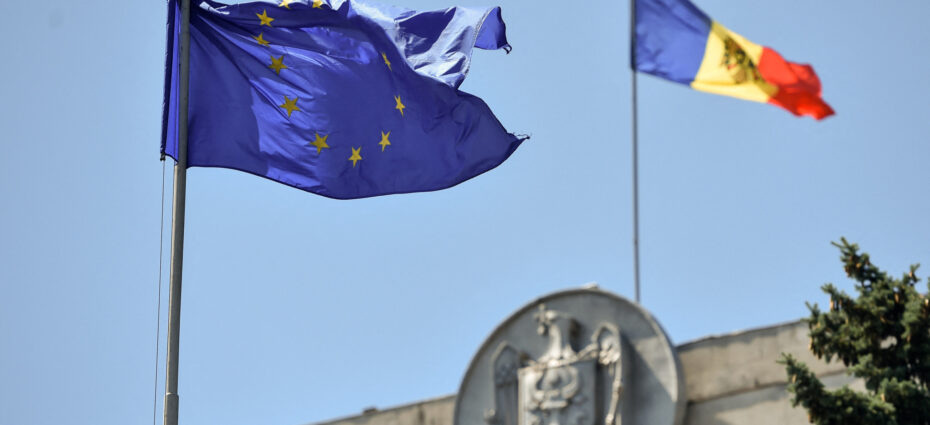 republica moldova, chisinau, uniunea europeana, UE, aderare, steag, drapel