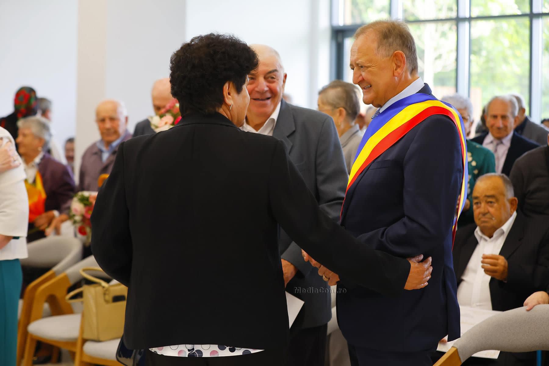 Primarul din Turda, acuzat de ANI că ar fi fost în incompatibilitate timp de 4 ani / Ar fi încasat necuvenit 10 mii de lei / „Am cumpărat acțiuni la o fostă companie de stat”