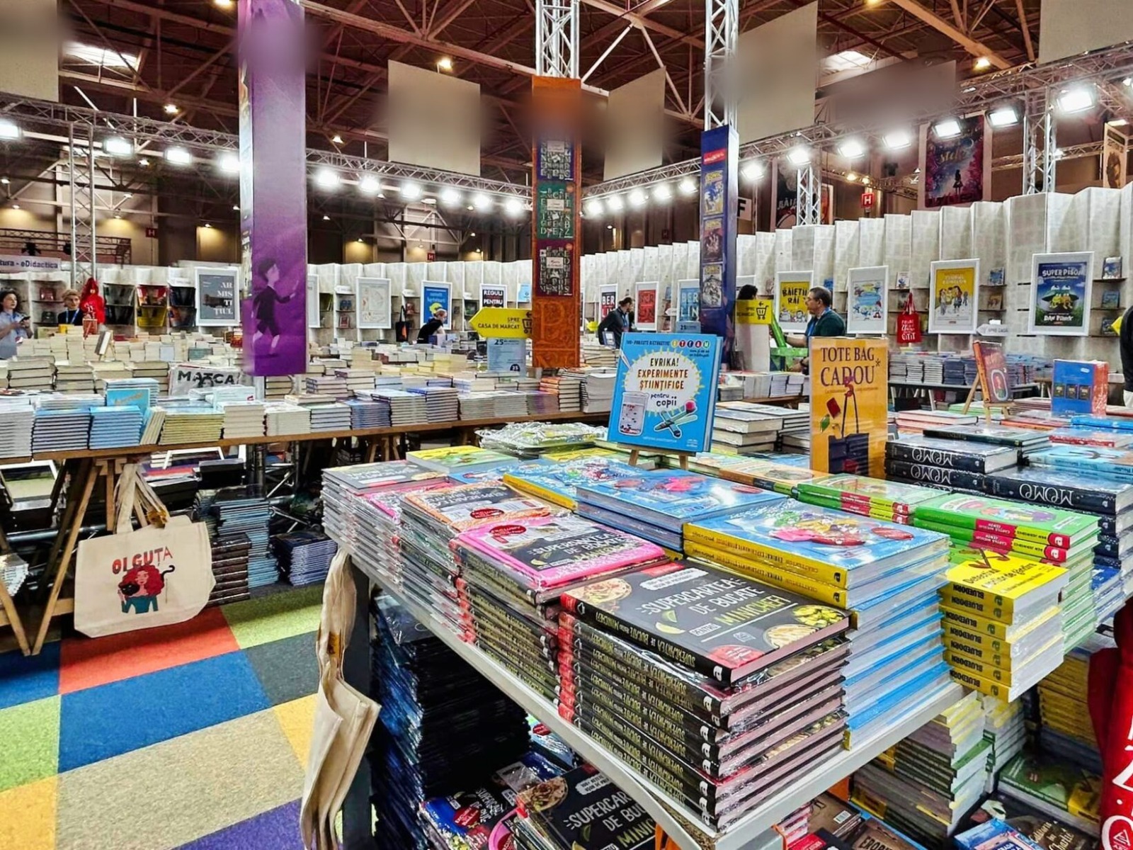Cărțile autorilor bulgari s-au numărat printre cele mai bine vândute volume la ediția din acest an a Bookfest