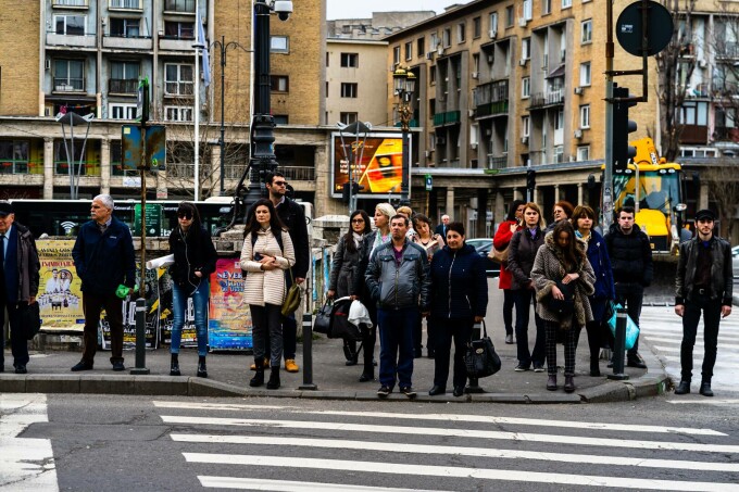 9 din 10 europeni vor să se mute într-o altă țară. Noua tendință a generațiilor tinere