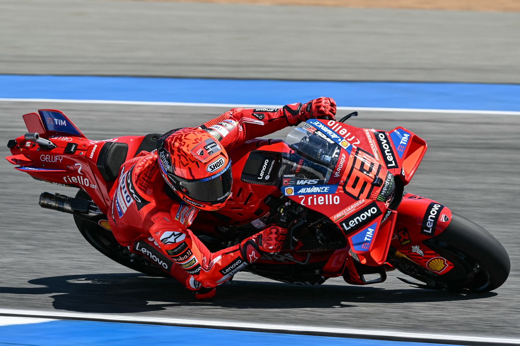 MotoGP | Marc Marquez scrie istorie cu victoria 100 din carieră în Ungaria / Accident teribil generat de Jorge Martin în prima curbă