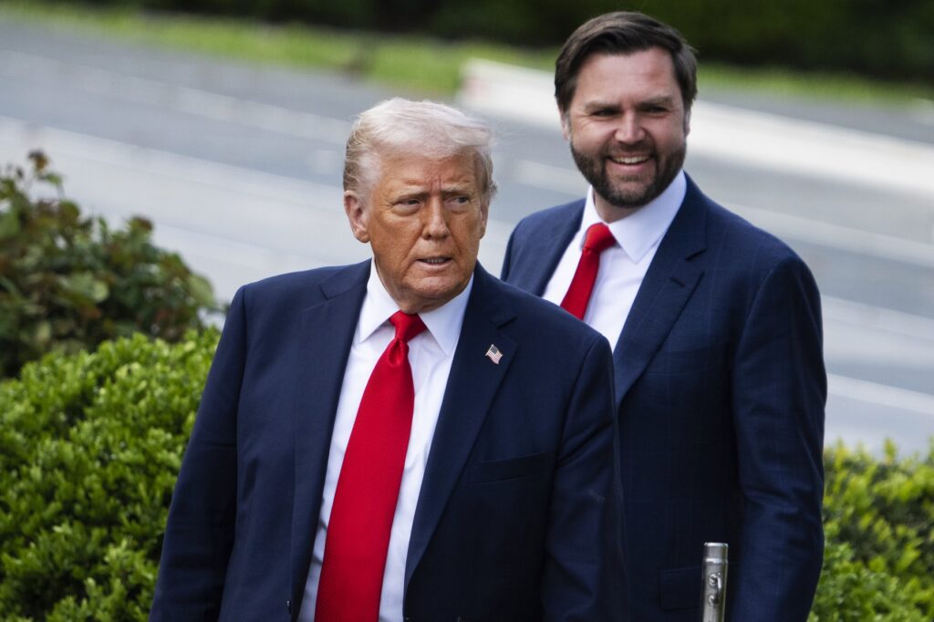 Trump își apără starea de sănătate și afirmă că a trecut cu succes testele cognitive, după noi controverse în presă