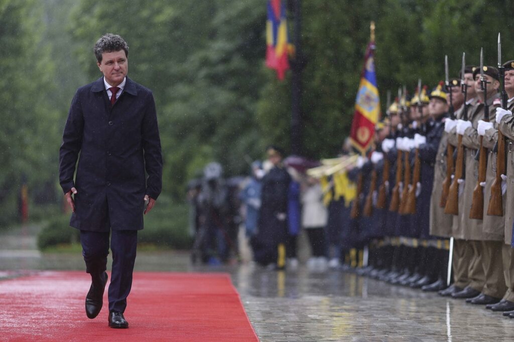 Summit NATO decisiv în Turcia. Președintele Nicuşor Dan va cere o prezență militară mai mare în România pentru apărarea împotriva Rusiei, pe fondul reticenței lui Trump față de protejarea Europei