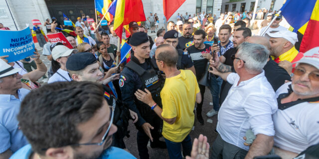 aur, protest, manifestatie, jandarmerie, dispozitiv, piata victoriei