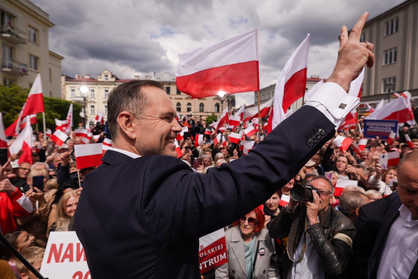 Scandal politic între Ucraina și Polonia după ce președintele Nawrocki i-a retras o medalie lui Volodimir Zelenski