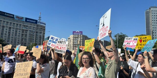 Proteste studenți iunie 2025 împotriva tăierii burselor