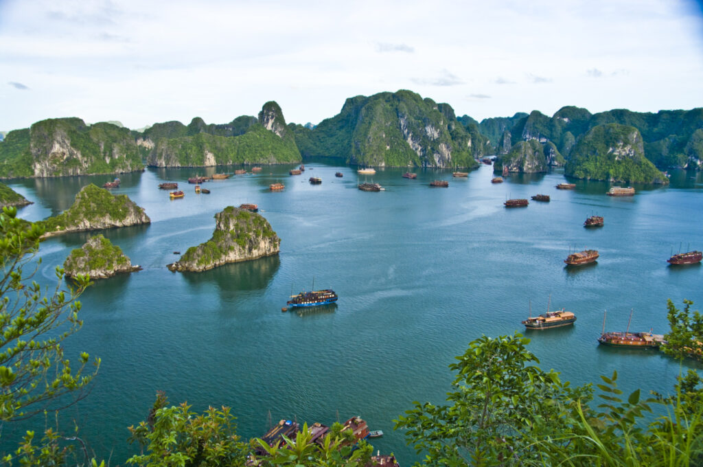 15 turiști indieni au murit după ce o barcă cu motor s-a răsturnat în sudul Vietnamului