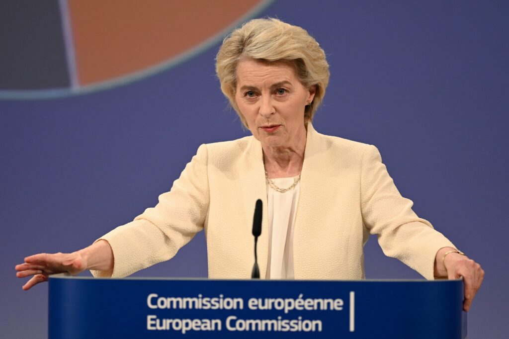 Președinta Comisiei Europene, Ursula von der Leyen, după ce o dronă a fost doborâtă la Padina de un F-16 românesc: Felicit armata română pentru răspunsul rapid și eficient, protejând securitatea noastră comună