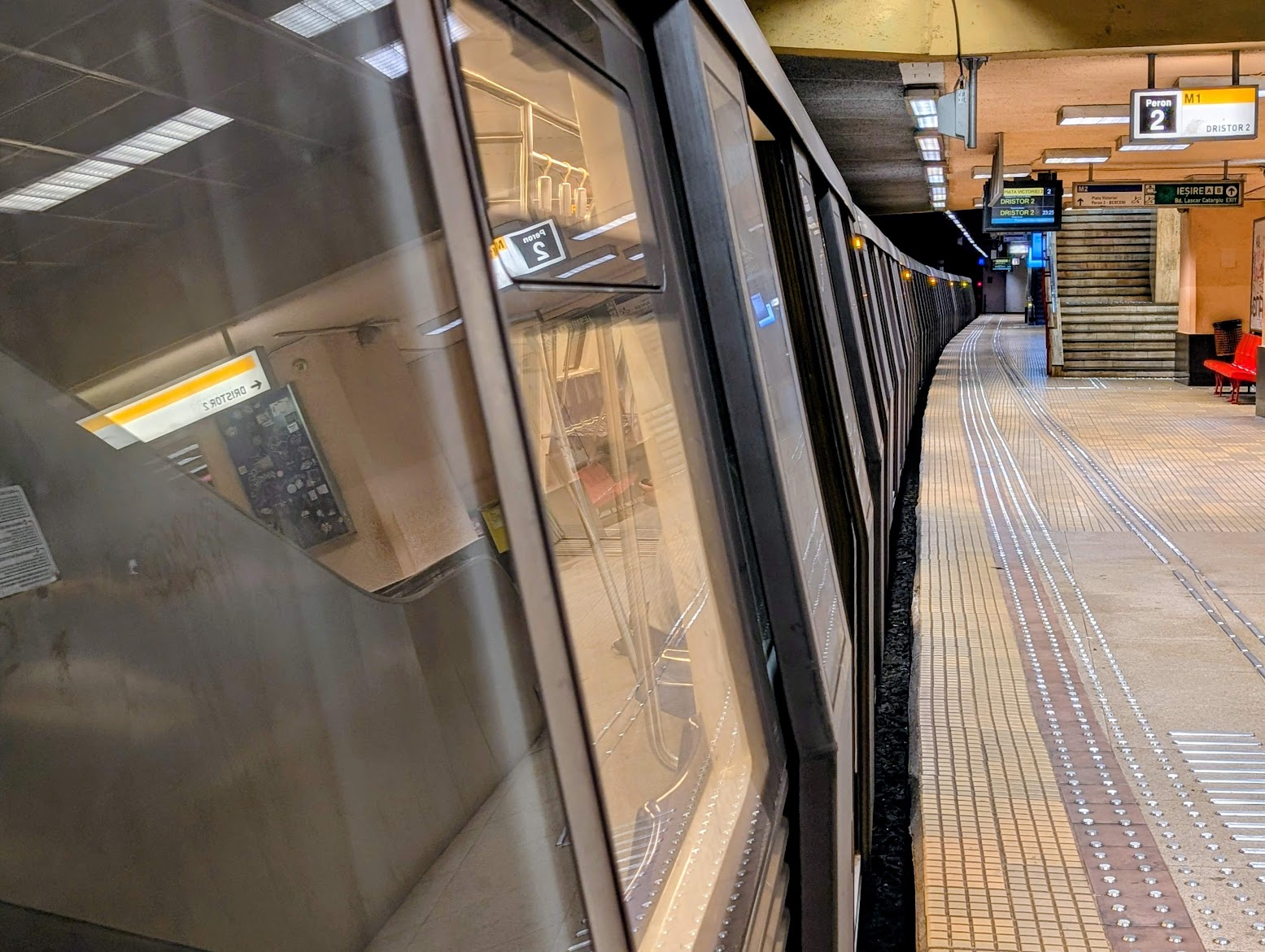 Pierderi de 312 milioane pentru Metrorex, în 2025 / În ciuda scăderii numărului de călători, veniturile proprii au crescut cu aproape 100 de milioane de lei