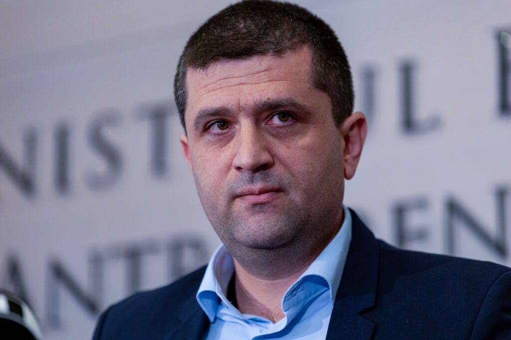 Ministru Apărării, după ce a fost doborâtă a doua dronă: ”Trebuie utilizate soluții mult mai ieftine” / ”Armata Română face tot ce poate ca cu ce are la dispoziție să limiteze și să elimine aceste riscuri”