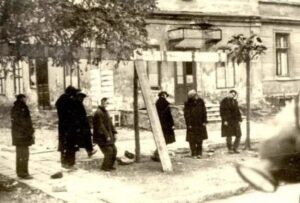 Evrei spânzurați de naziști și aliați în masacrul de la Odesa