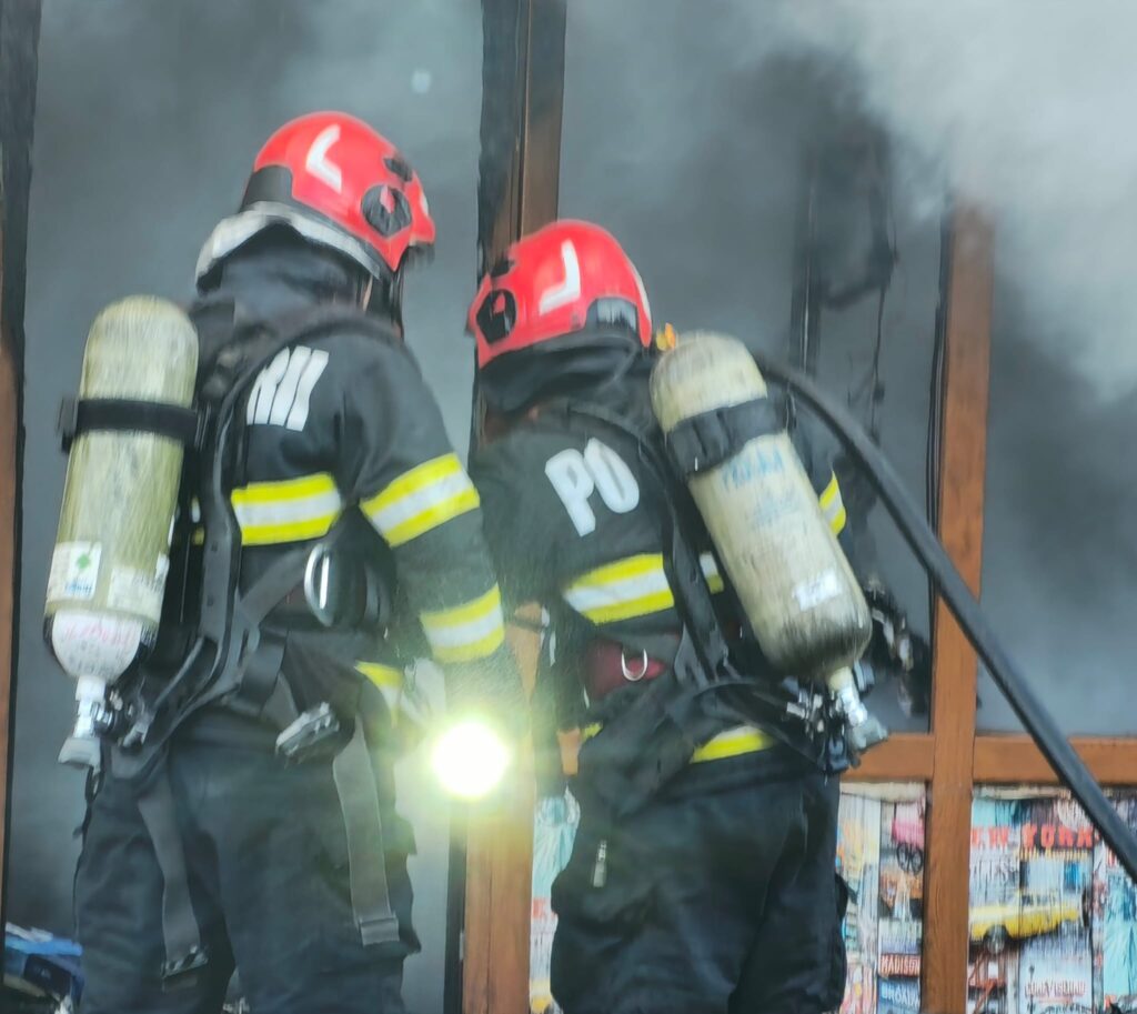 Incendiu, pompieri