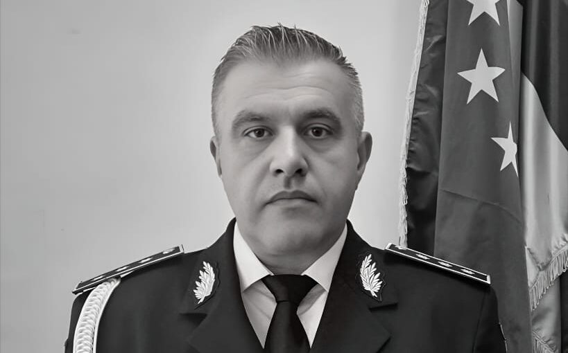 Președintele României, Nicușor Dan i-a acordat post-mortem gradul de chestor de poliţie șefului Inspectoratului de Poliție din Dolj / Comisarul-șef de poliţie Mîrzacu Marius-Daniel a murit în biroul său, cel mai probabil în urma unui infarct