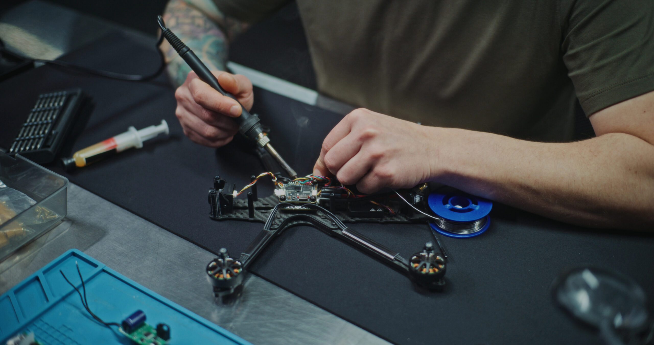 EXCLUSIV Interviu Ryan Carroll, CEO Periscope Aviation și fost Navy SEAL: Primele drone militare românești, anunțate de Carfil, sunt construite și dezvoltate de români / Nu e vorba doar de asamblare locală