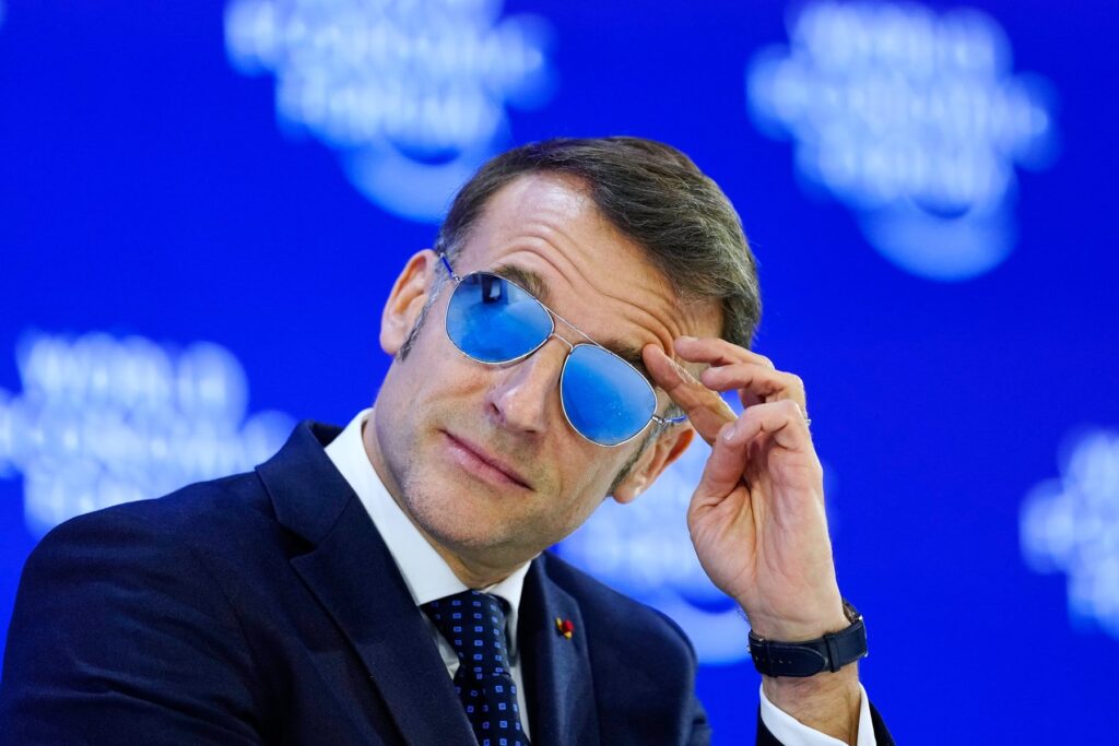 Macron cere o apărare europeană mai integrată și avertizează împotriva „naționalismului” în domeniul militar: „O absurditate”