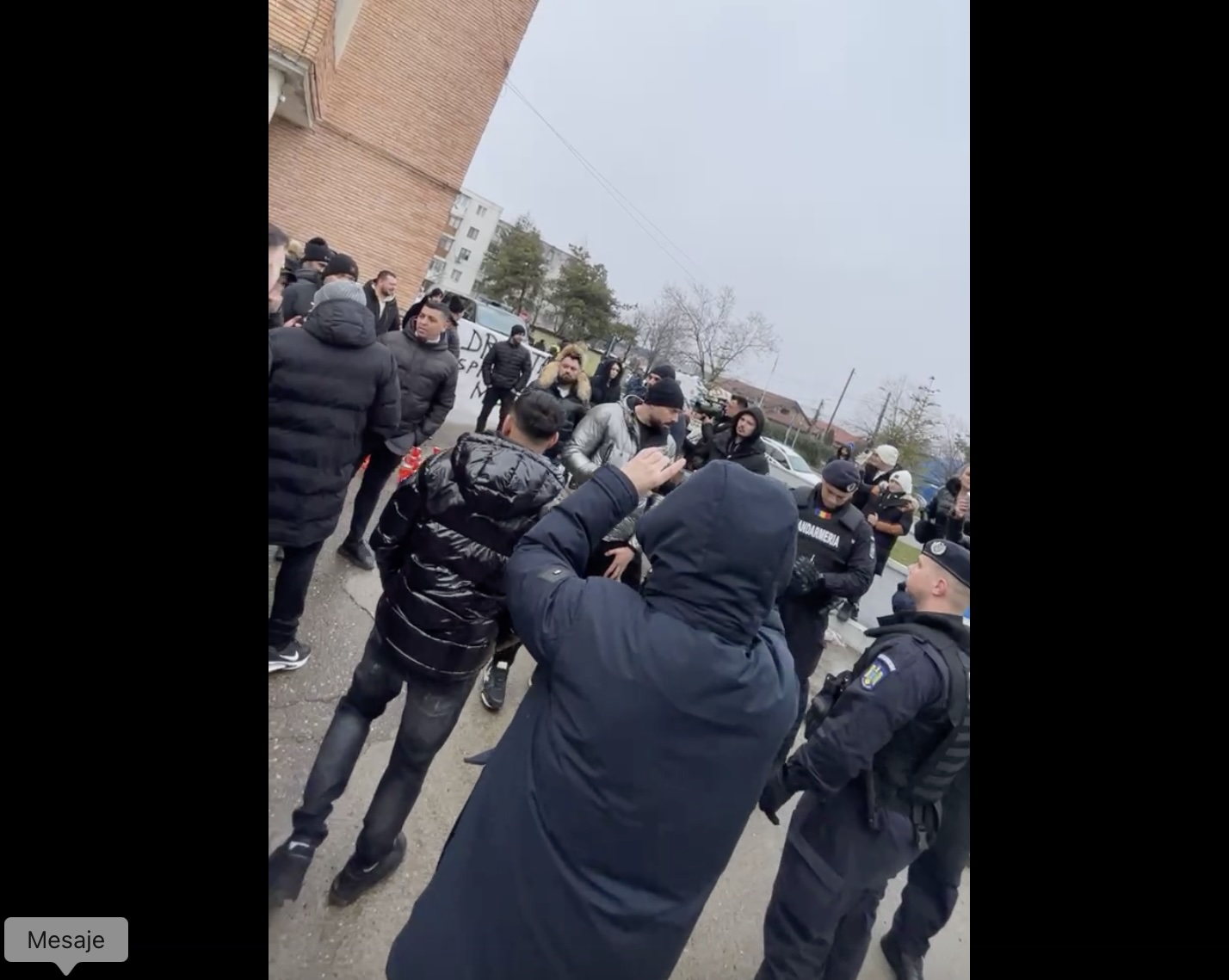 Ministrul Sănătăţii va sesiza Colegiul Medicilor în cazul tânărului decedat la Spitalul Judeţean Buzău / Decesul a generat proteste în curtea unității medicale