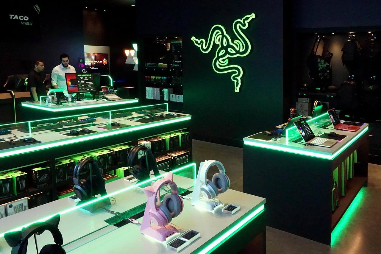 Razer pregătește un scaun de gaming revoluționar: boxe, iluminare RGB și feedback haptic